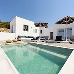 Villa Paros Blue Senses