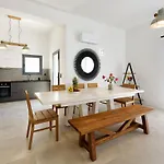 Villa Paros Blue Senses