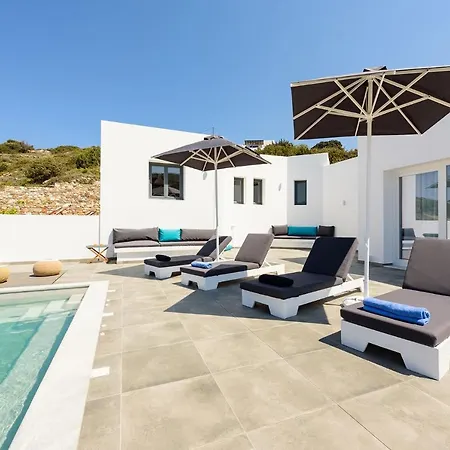 Вилла Paros Blue Senses *