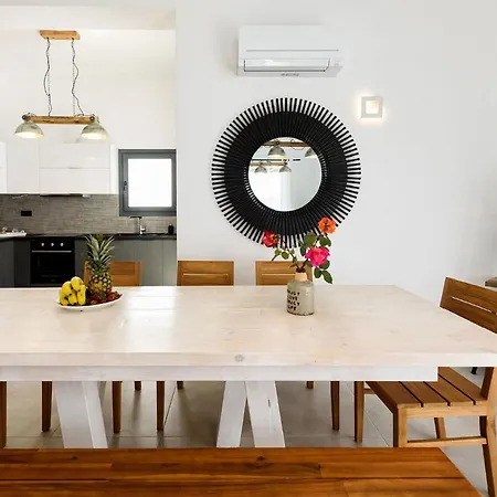 Βίλα Paros Blue Senses *