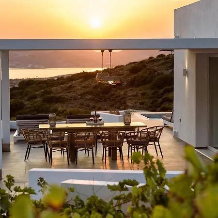 Вилла Paros Blue Senses *